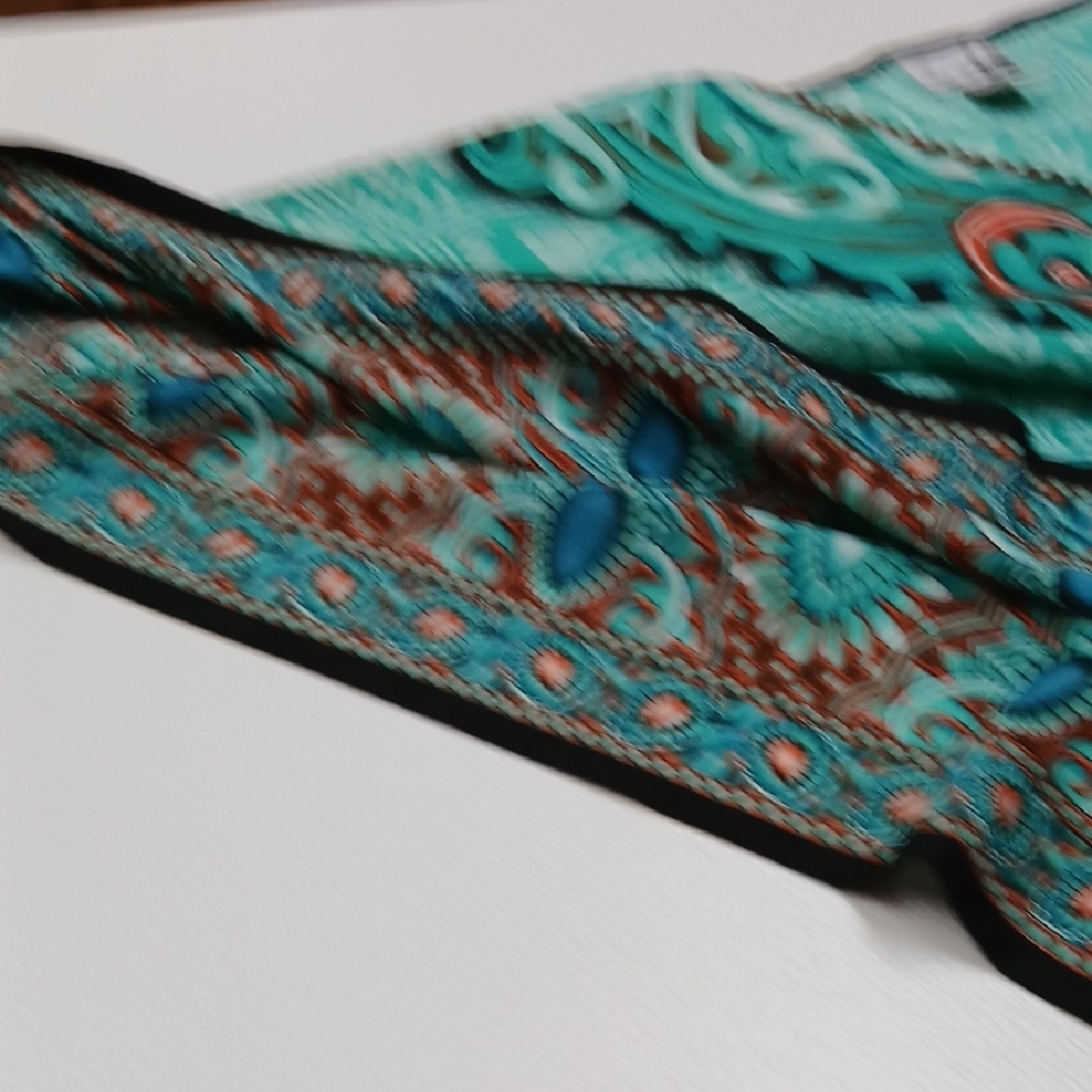 Teal and Blue Paisley Scarf Pront Tunic - Picture 4 of 6